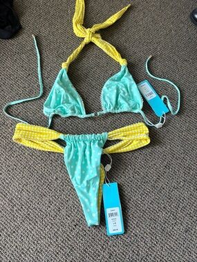 Beach Bunny bikini set
